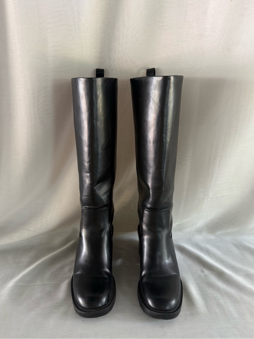 Stack-Heel Zara Black Knee-High Leather Boots
